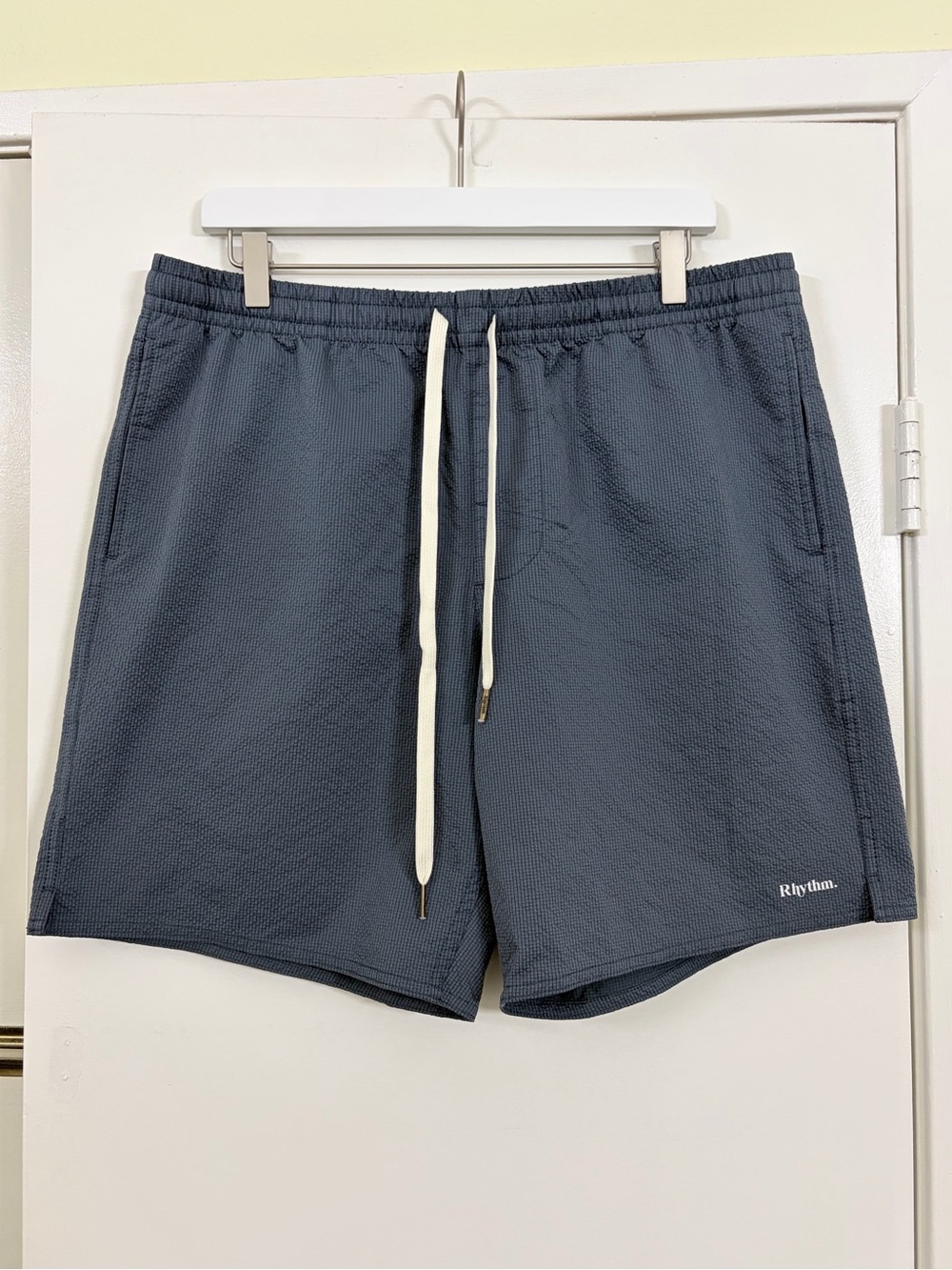 Rhythm Men’s Textured Drawstring Shorts Blue Gray Elastic Waist Size 36